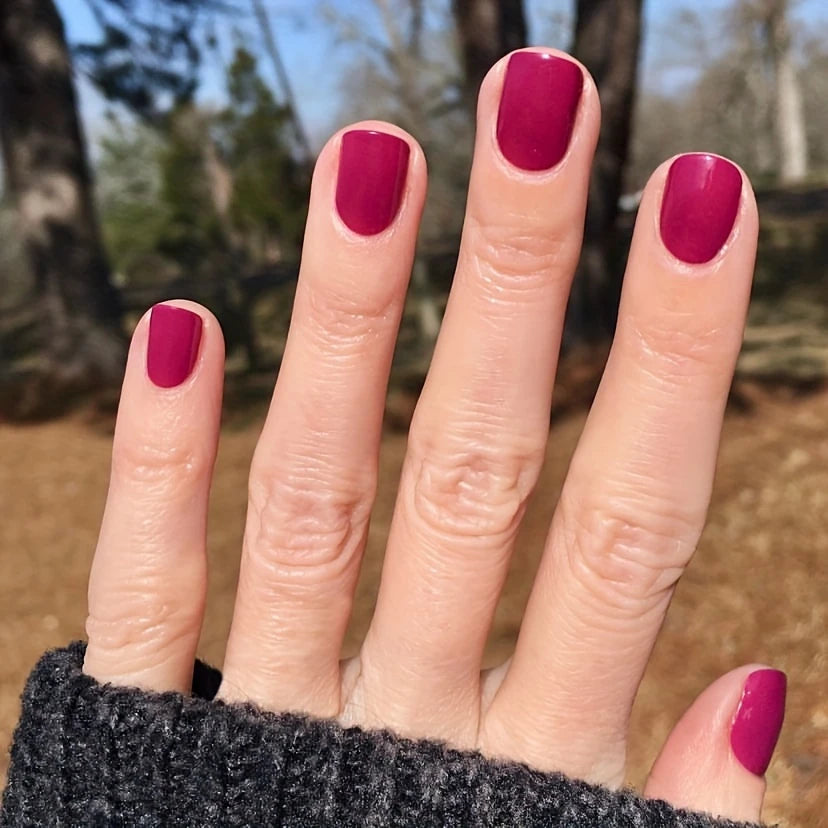 Glossy Pink Short Oval Press-On Nails