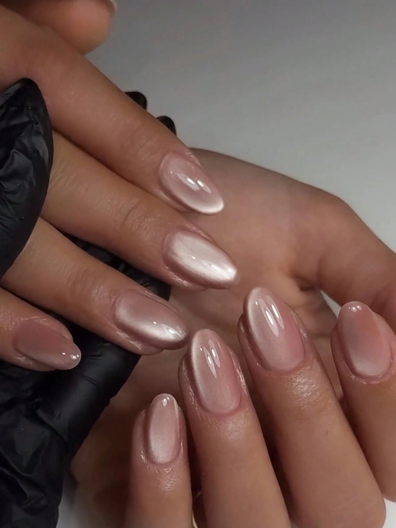 Short Oval Lotus Pink Cat Eye Press-On Nails