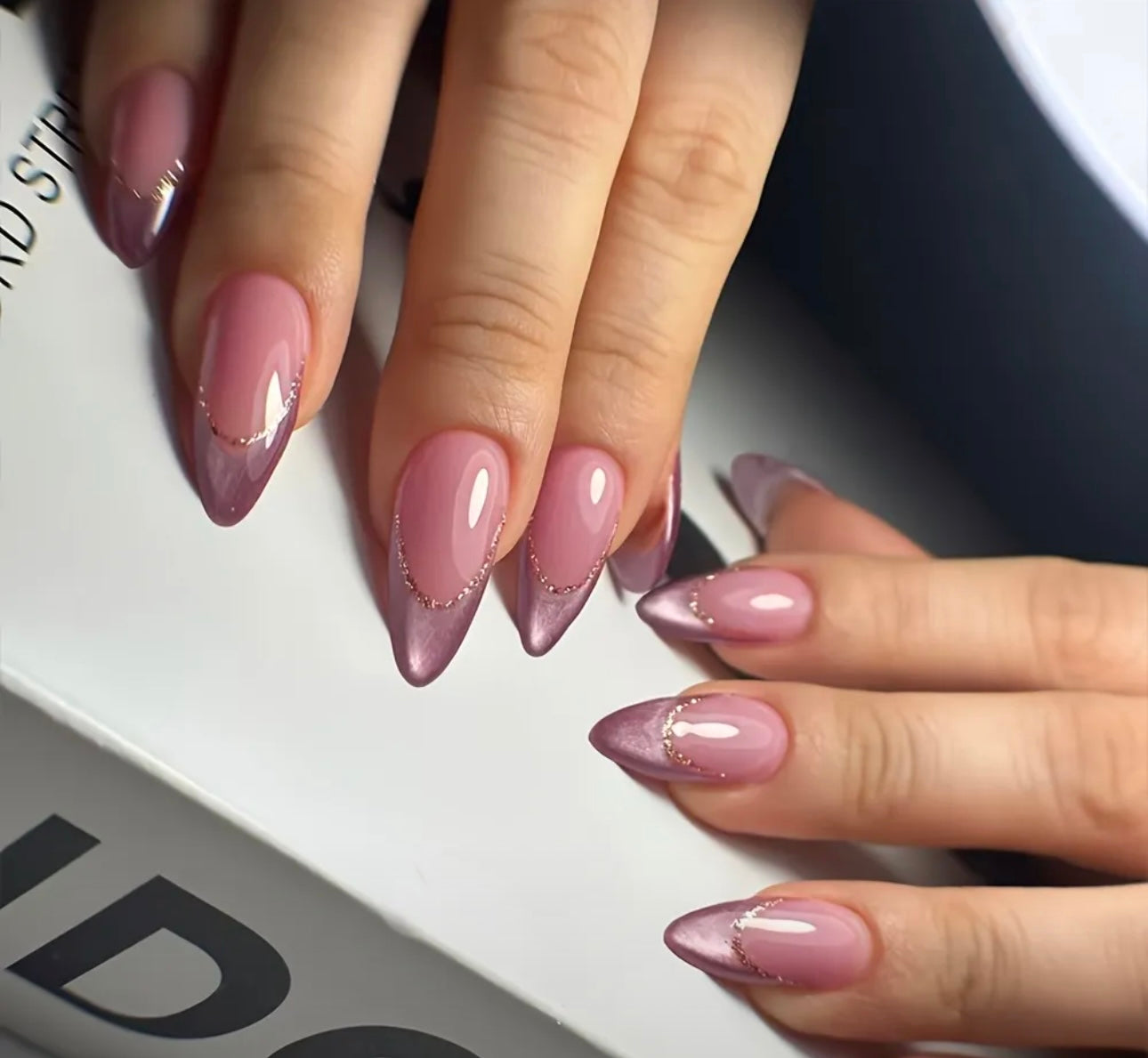 Almond shape french cat eye press on nails