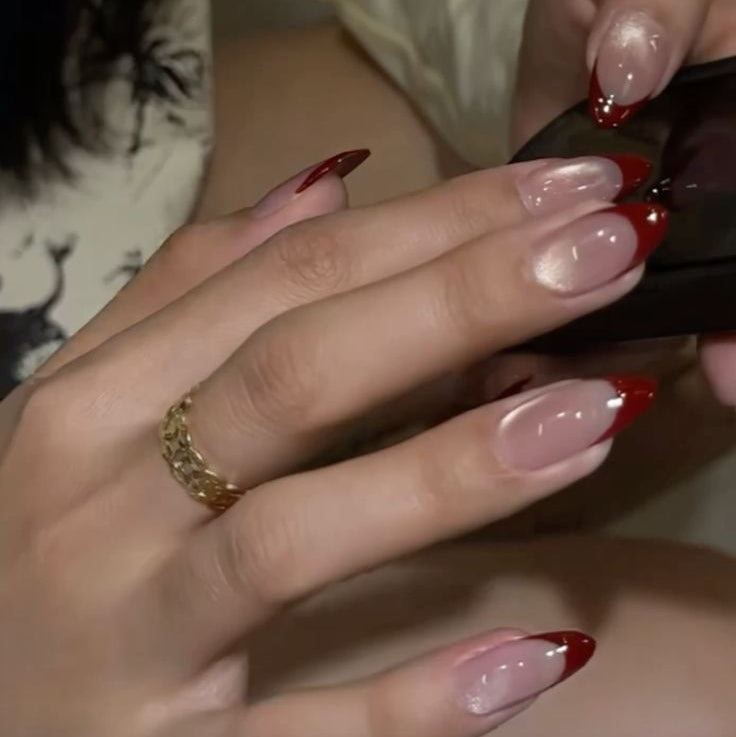 Almond French-Style Cat-Eye Rosy Press-on Nails