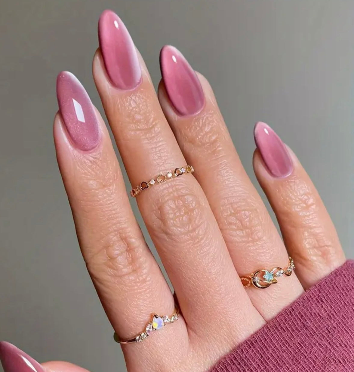 Pink Pearlescent Cat Eye Almond Shape Press ons.