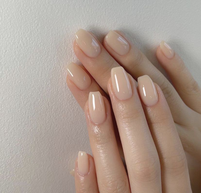 Glossy Nude Short Square Pressons