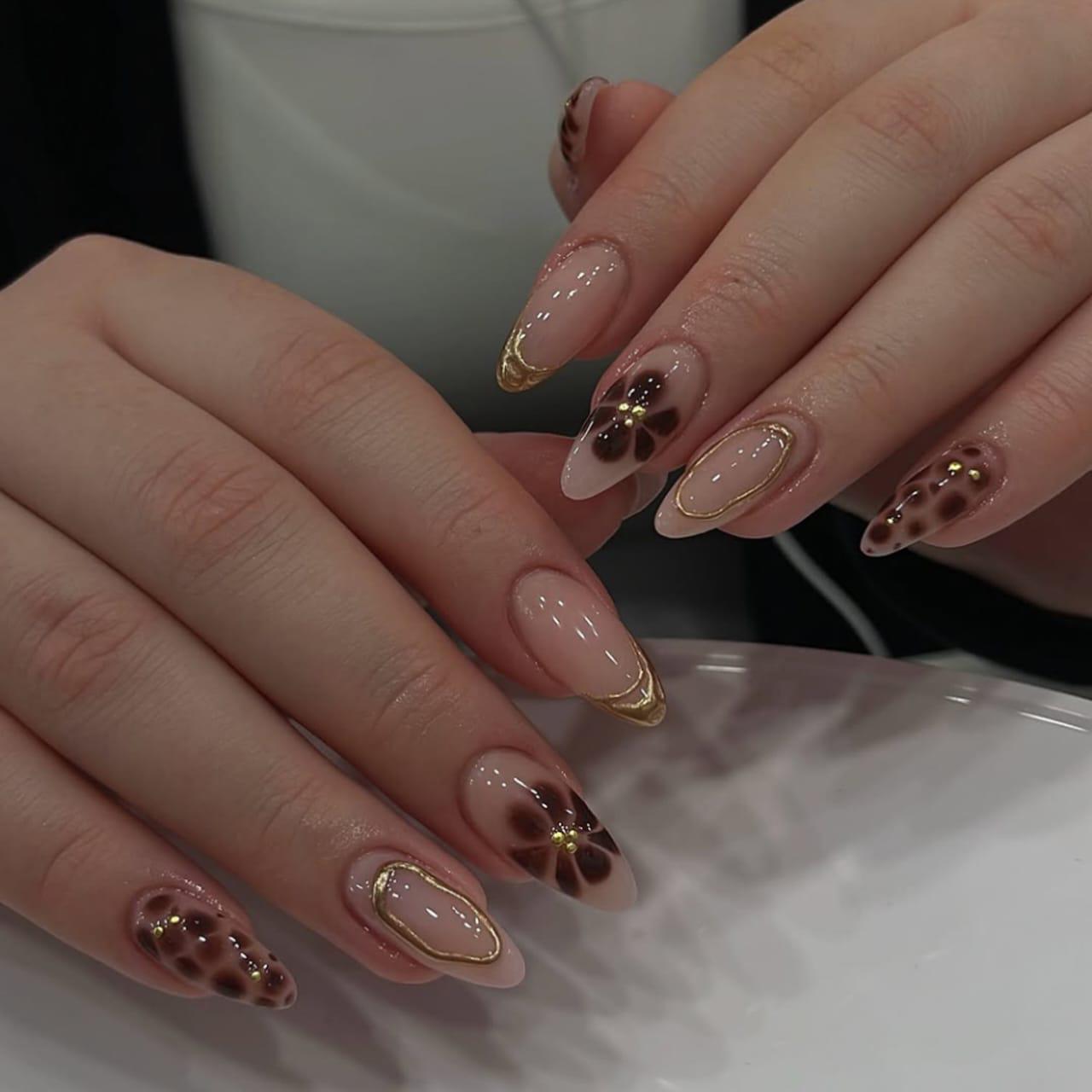 Ombre Leopard Print With Gold Lines, Floral Patterns Press-On Nails