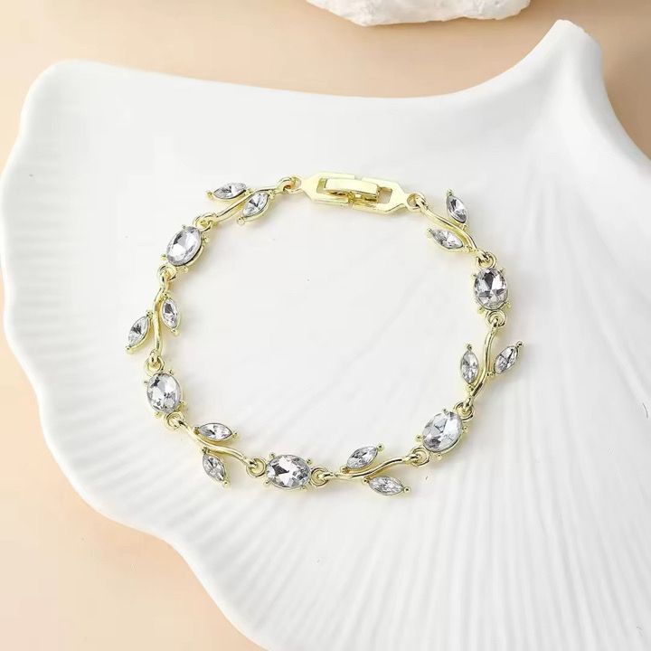 Tulip Bracelet by Heavenly